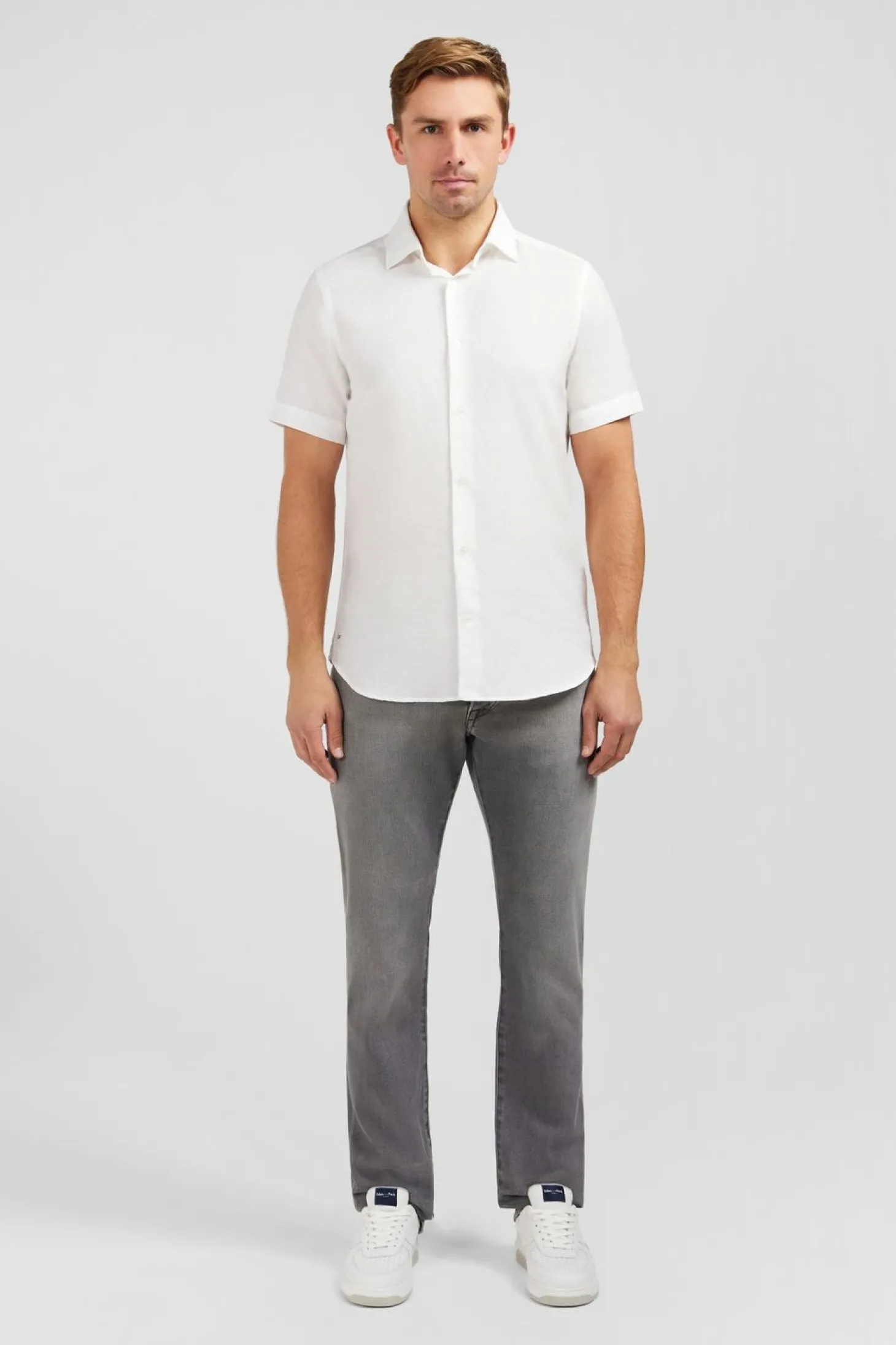 Chemisette Blanche A Details Exclusifs Fleuris