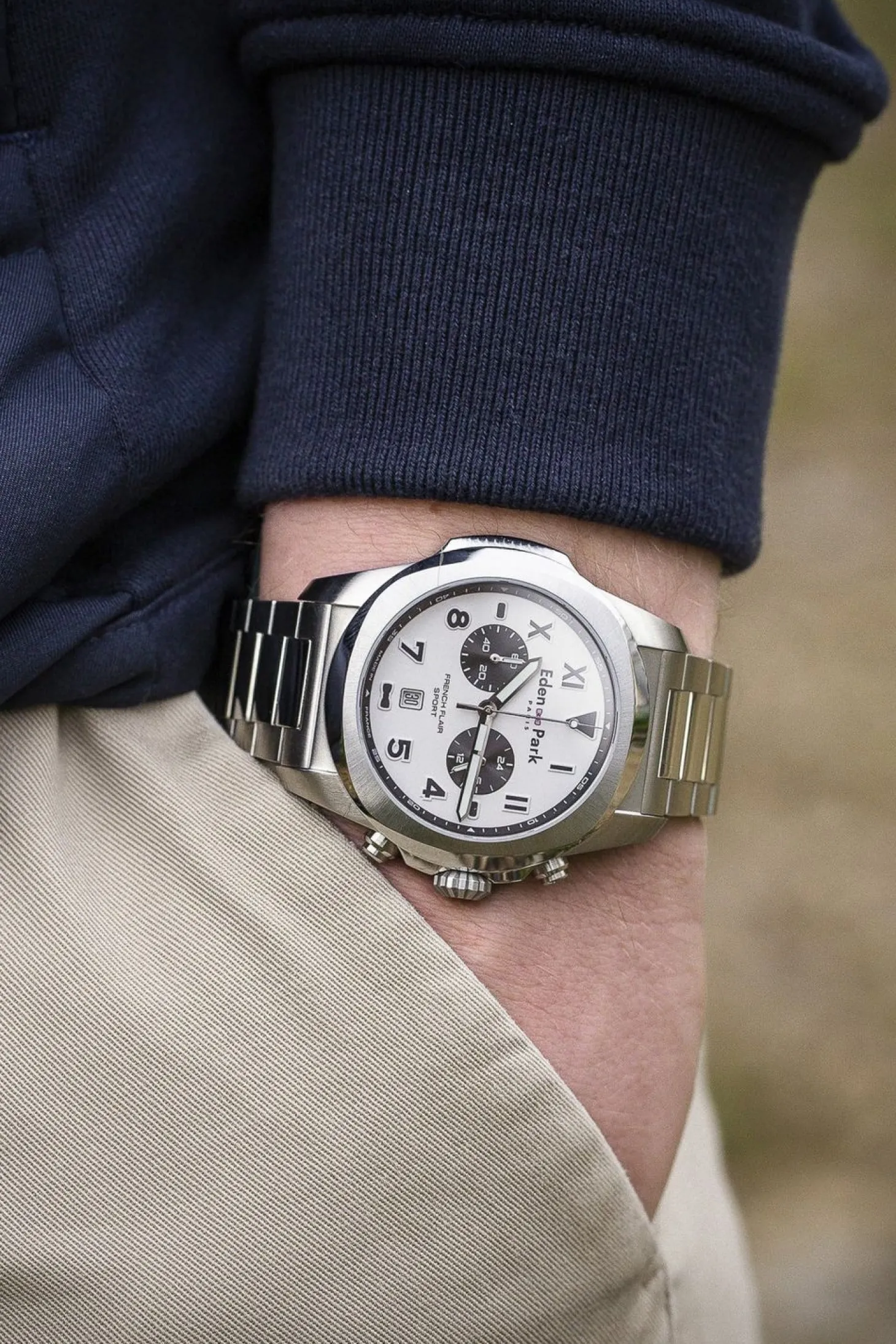 Montre A Quartz Chronographe En Acier Argente