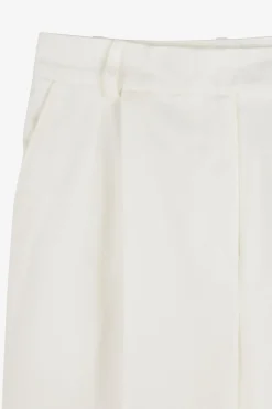 Pantalon Ecru A Jambes Larges Coupe Comfort