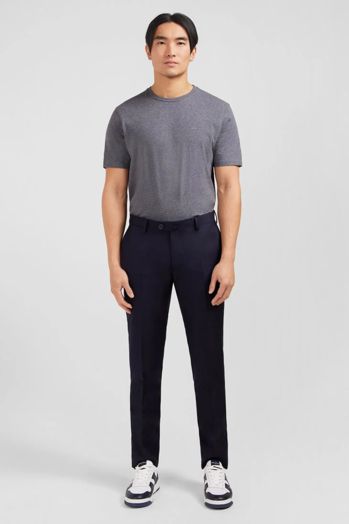Pantalon Slim Bleu Fonce En Laine A Plis Casses