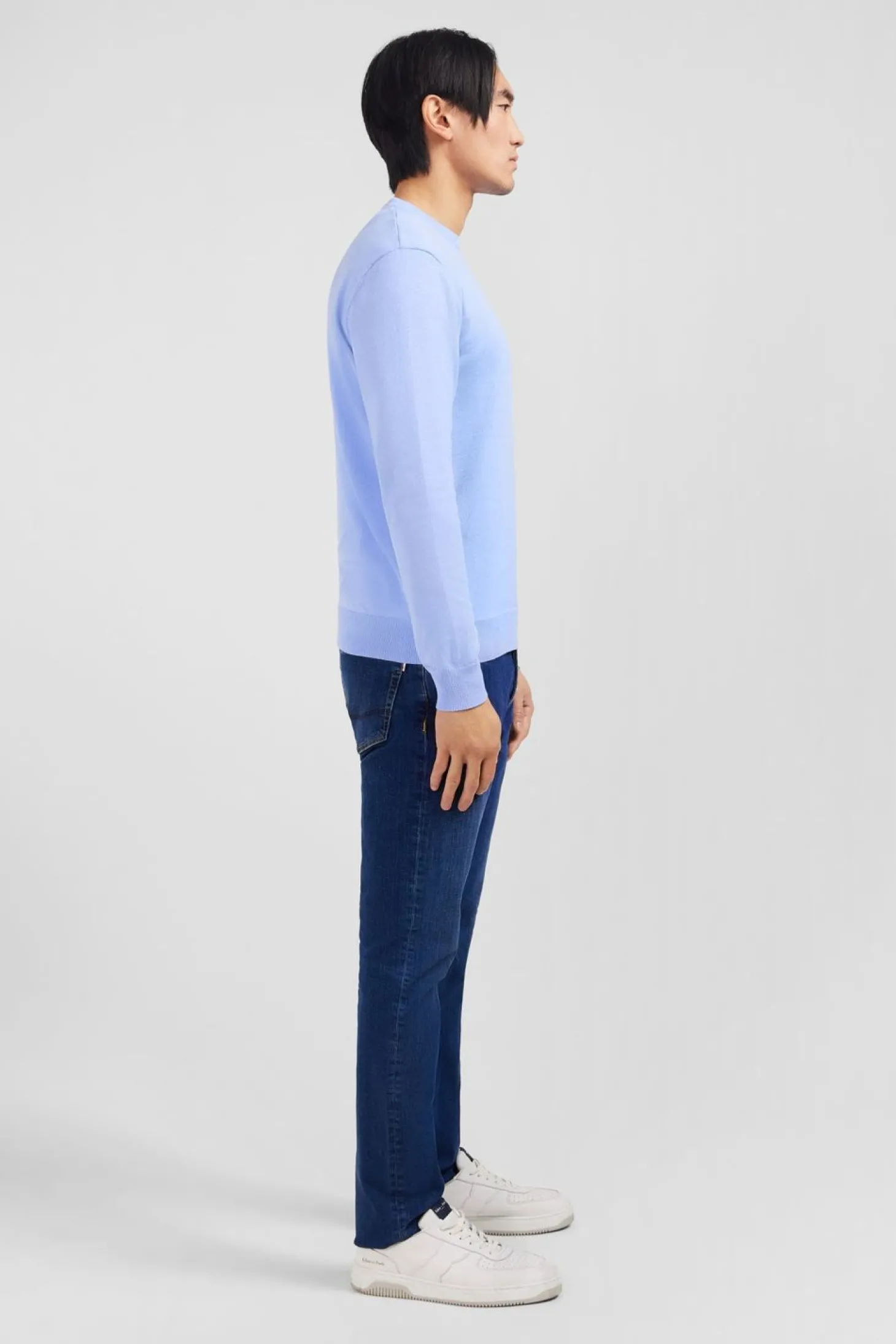 Pull Bleu A Col Rond En Coton