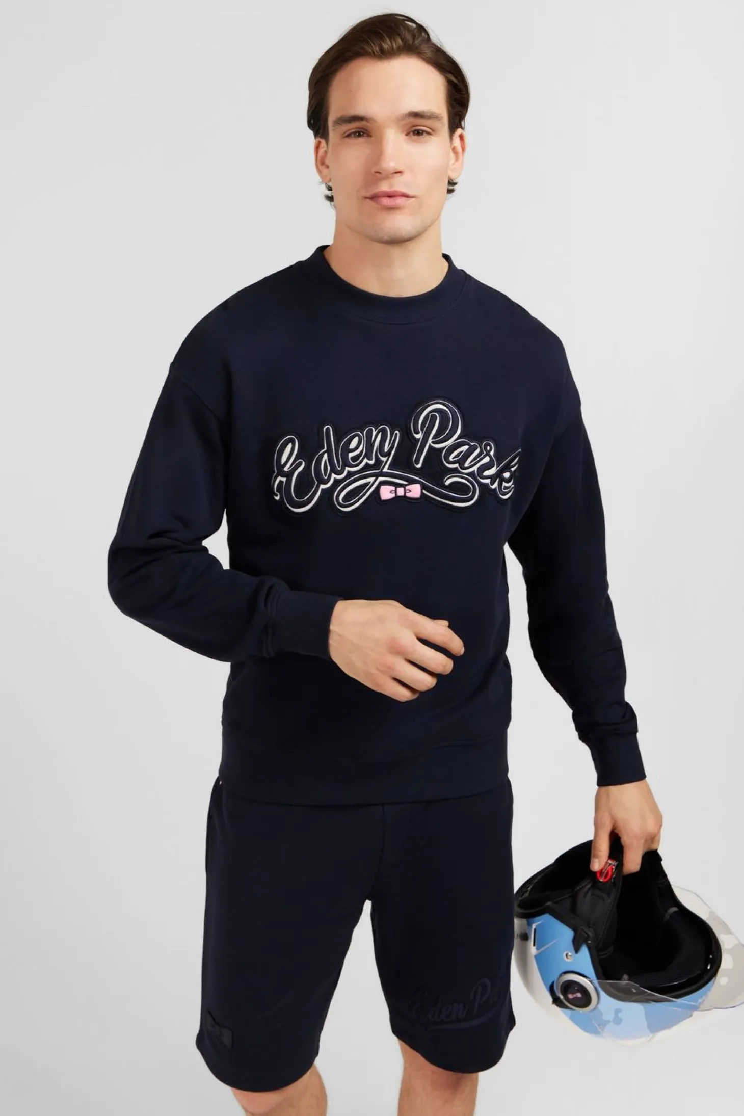 Sweat Bleu Marine A Broderie Eden Park