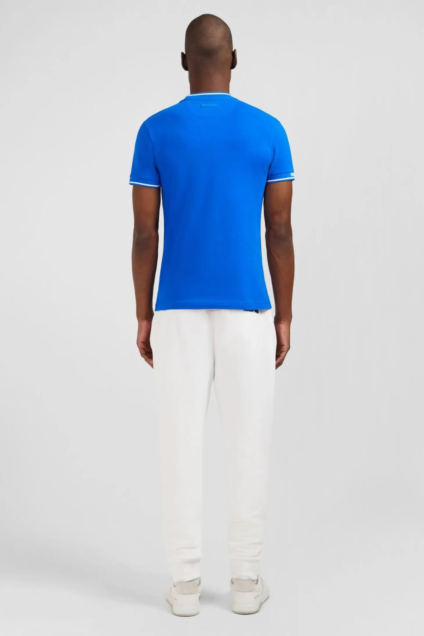 T-Shirt Bleu A Manches Courtes