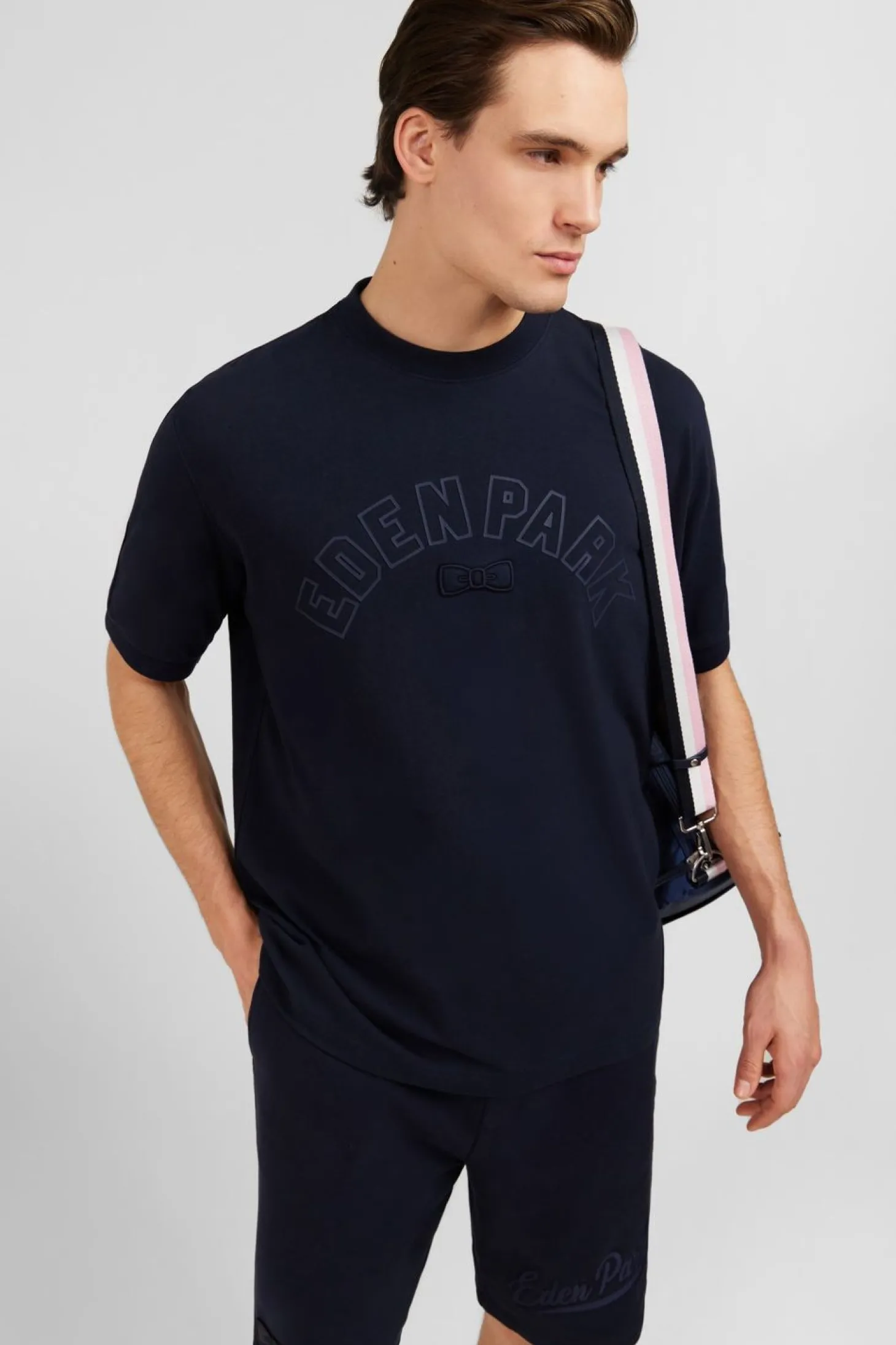 T-Shirt Bleu Fonce A Inscription Eden Park