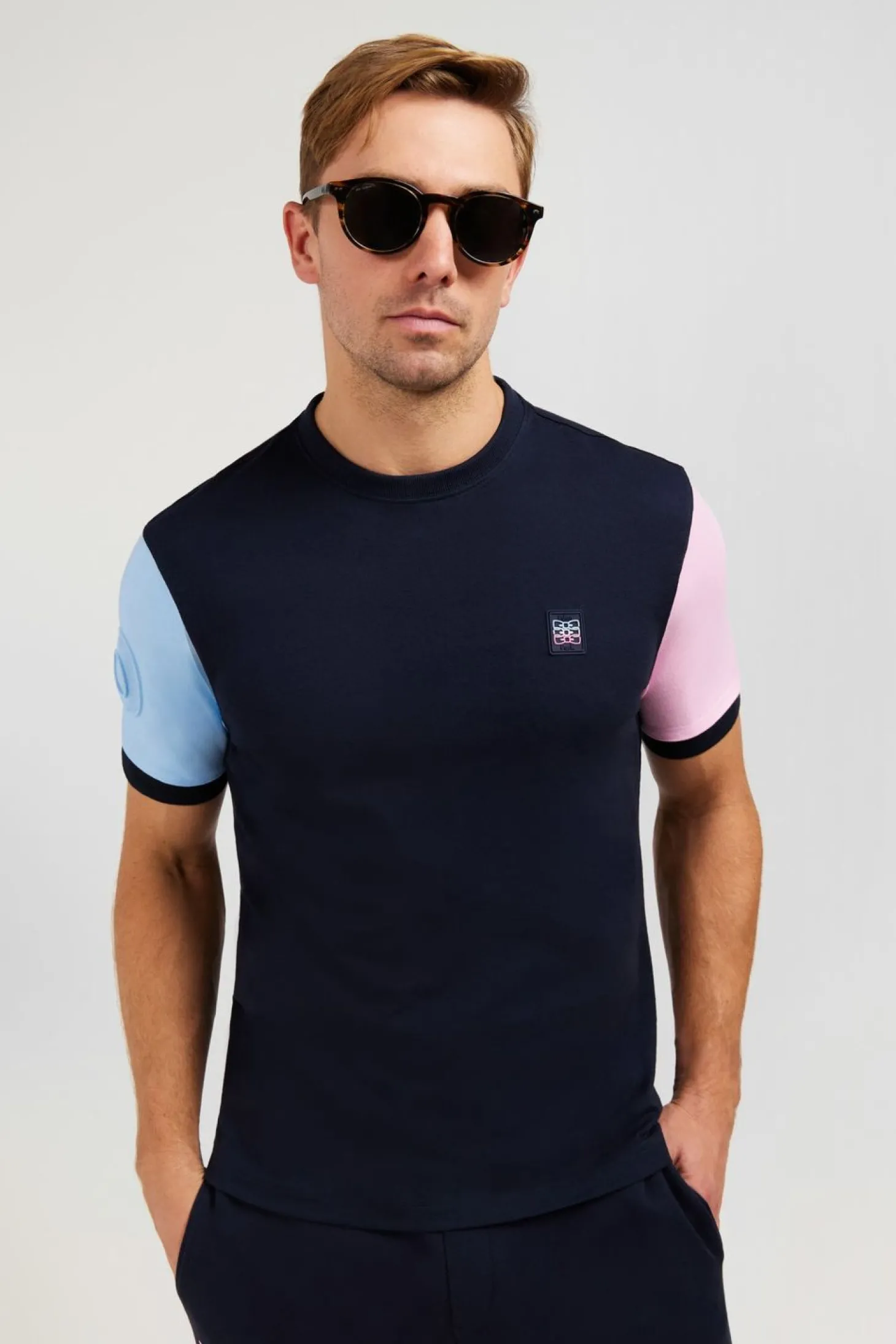 T-Shirt Manches Courtes Marine En Coton Details Embleme