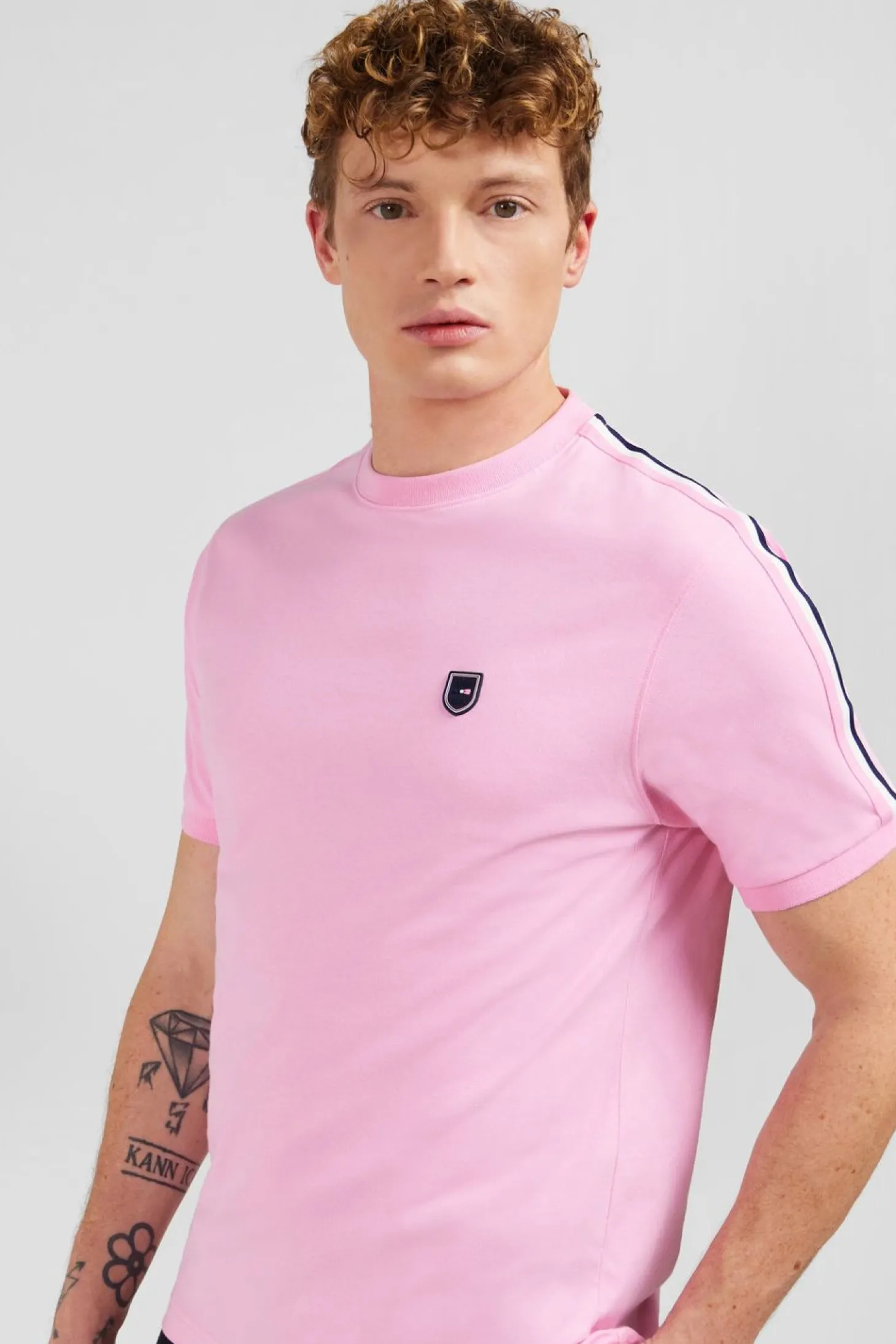 T-Shirt Manches Courtes Rose En Coton Galons Epaules Tricolores
